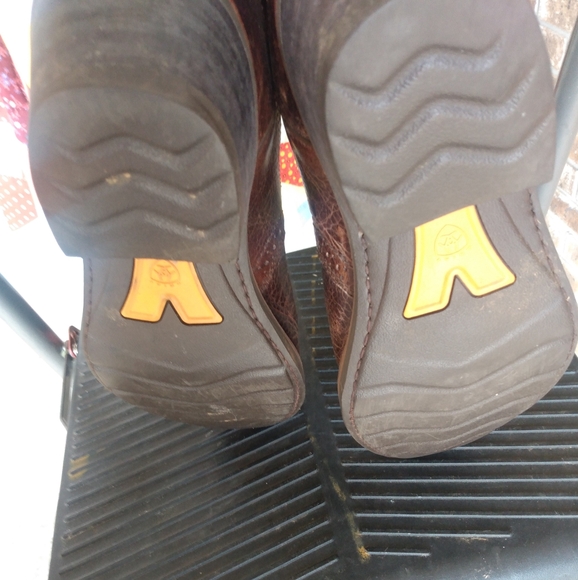 Ariat boots - Picture 2 of 4